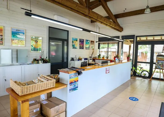 مكان تخييم Azu'rivage Azur