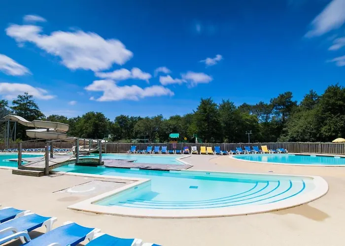 Azu'rivage مكان تخييم *