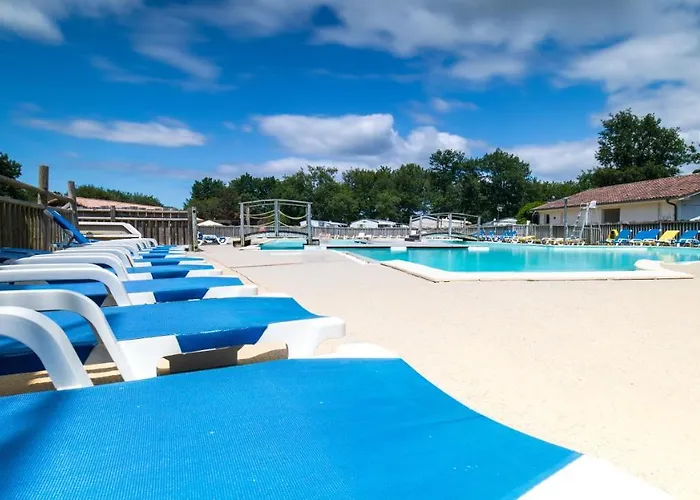 Azu'rivage مكان تخييم *